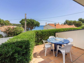 Planta baja tranquila con terraza, wifi, garaje, satélite a 50m de la playa en Les Tonyines, Llançà - ES-228-13
